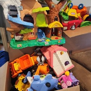 A bunch of little people  sets want to sell as whole ..